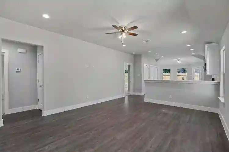 4 BR in Dallas