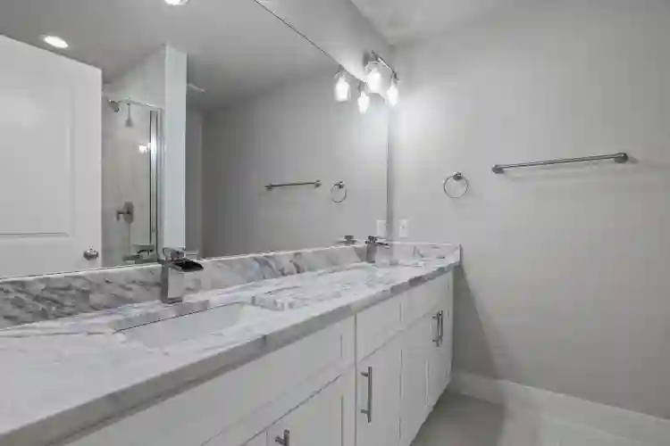 4 BR in Dallas