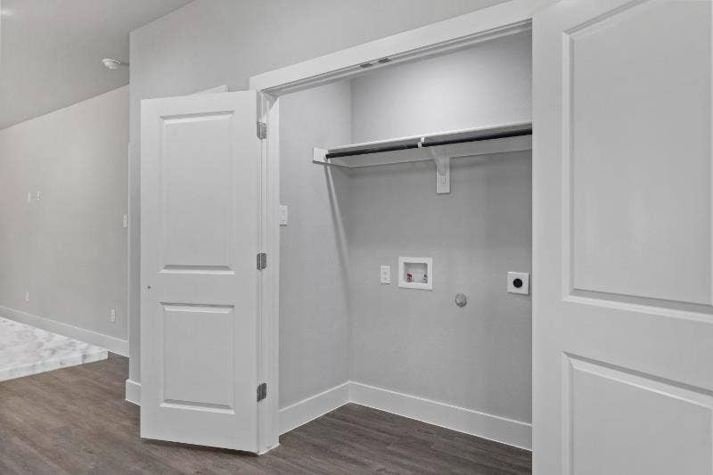 4 BR in Dallas