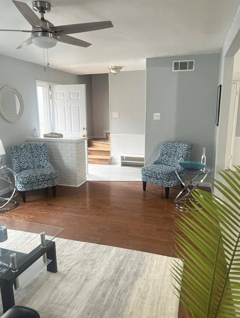 House Share in Denton, TX!