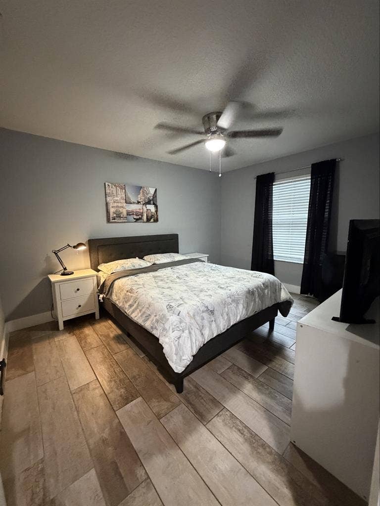 Rent a room in metro west