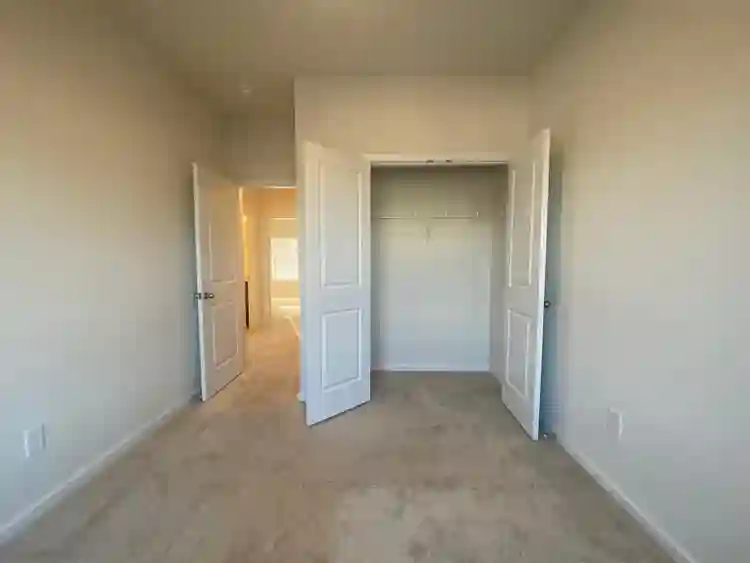 3 BR in Belmont