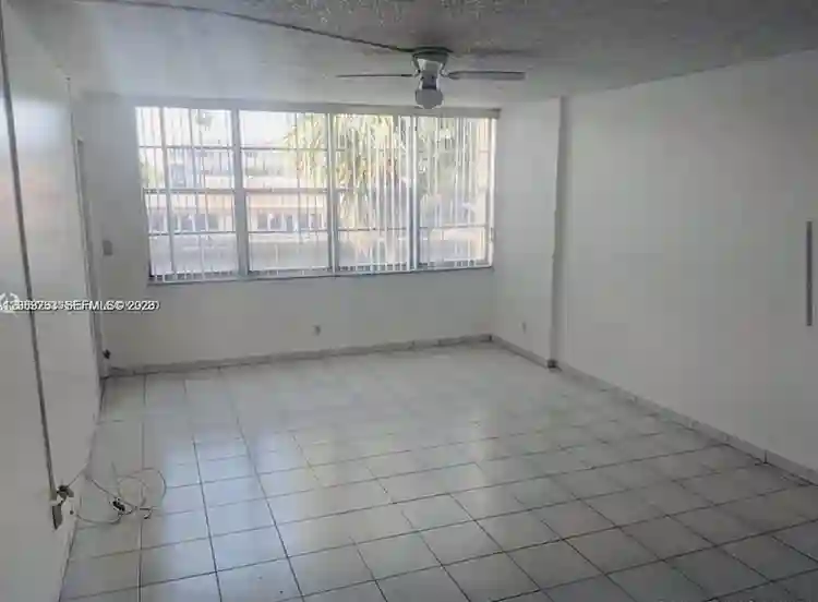 BEAUTIFUL APARTMENT WITH CANAL VIEW