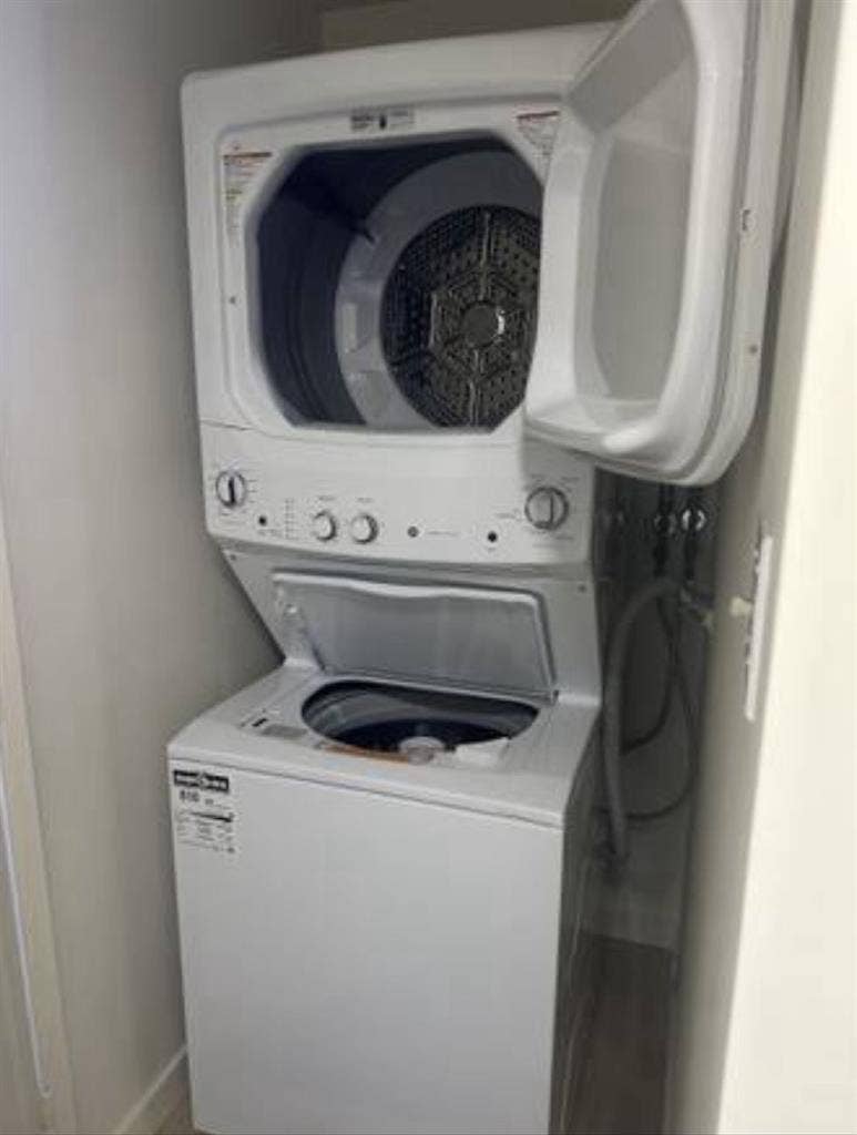Private Room in a 2Bed, 1.5Bath