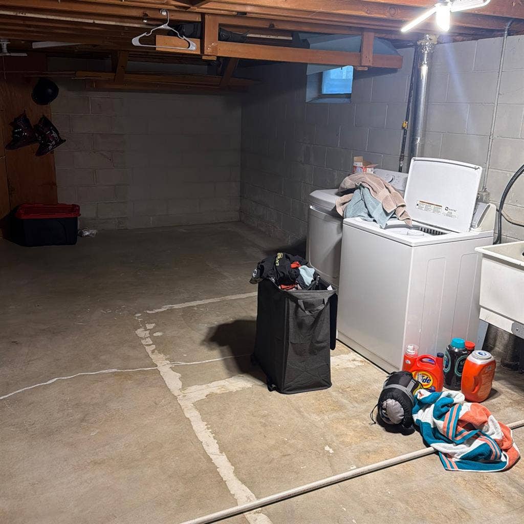Room for rent in NE Minneapolis
