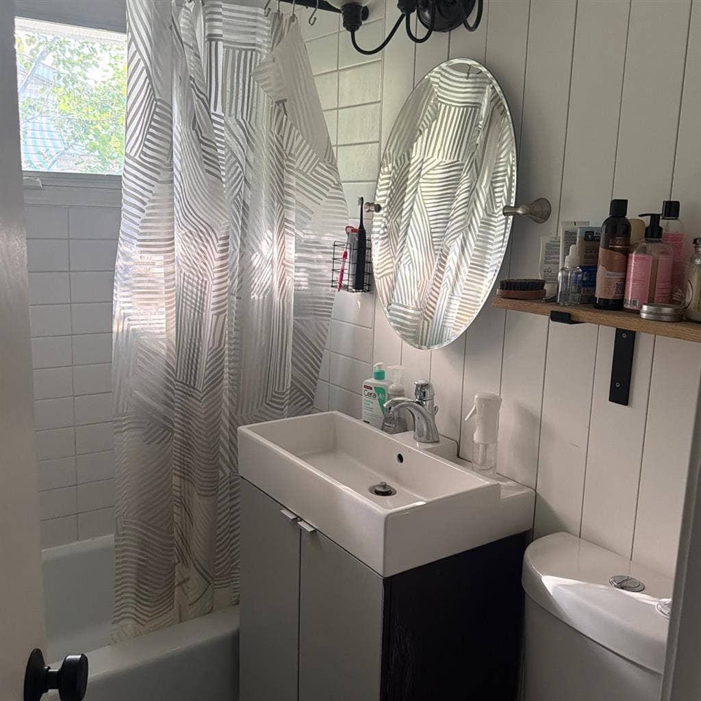 Room for rent in NE Minneapolis