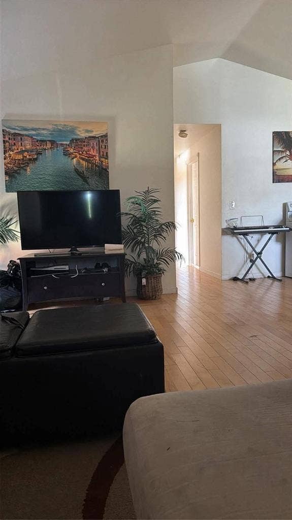 Room for rent 780.00