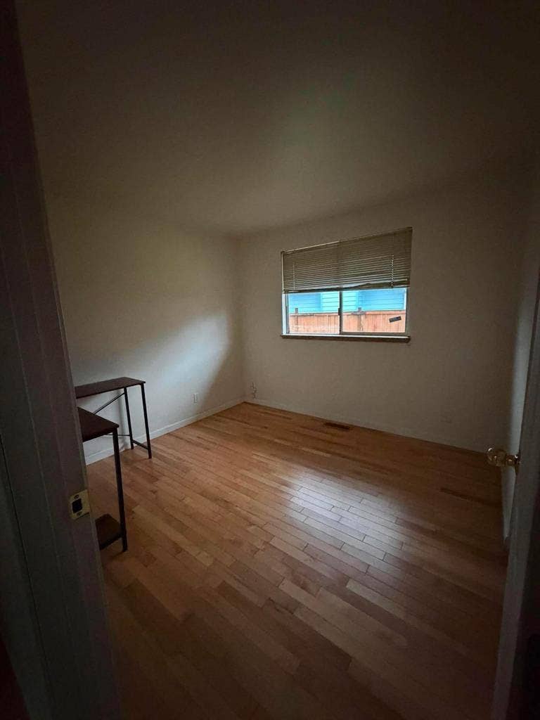 Room for rent 780.00