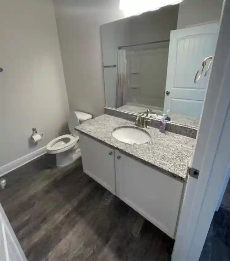 Furnished room - 10 min. From 30A