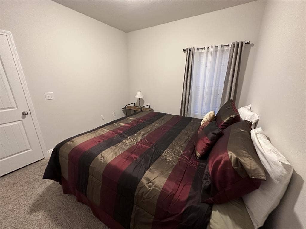 Furnished room - 10 min. From 30A