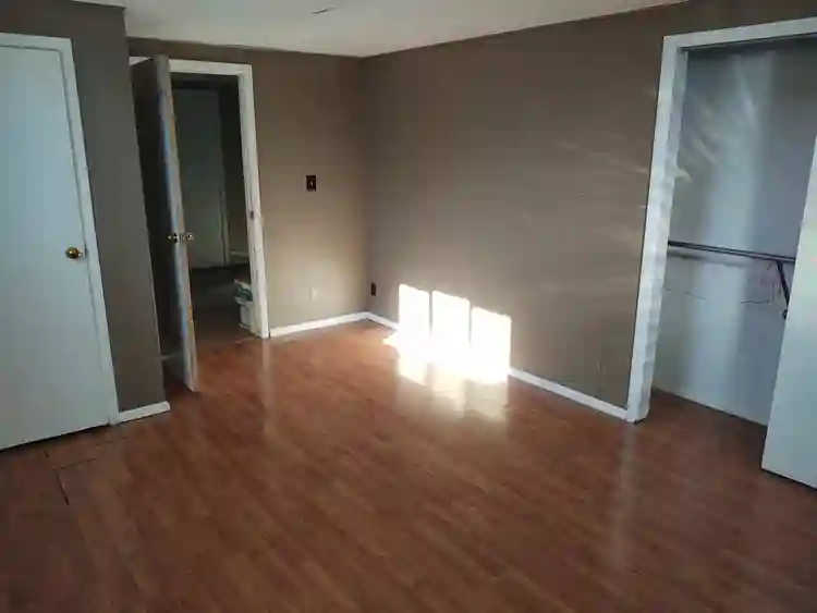 Huge bedroom in basement share