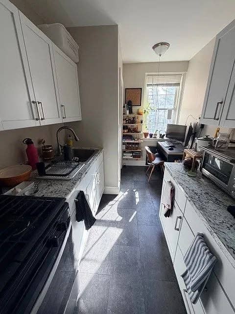 Bright & Updated Apartment