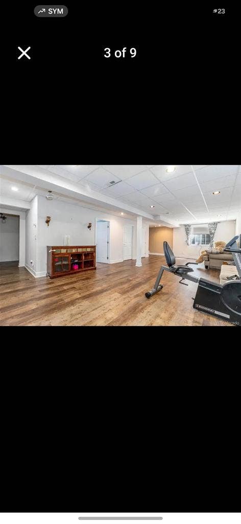Large room i n large house