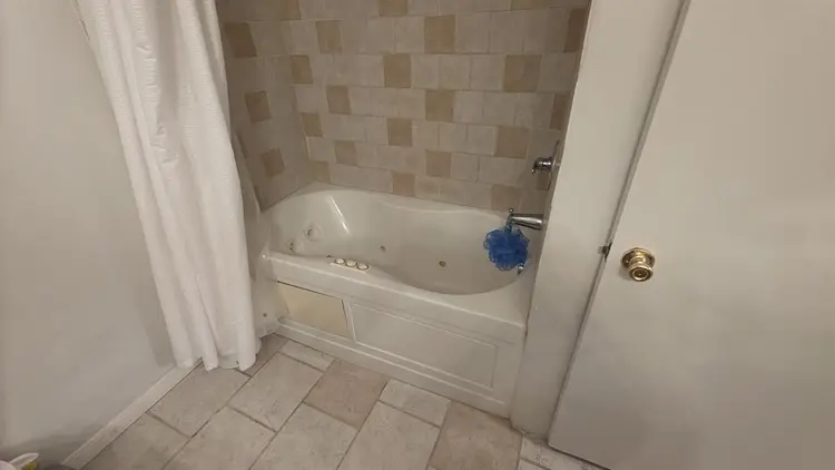 Room for rent in West Hollywood, Ca