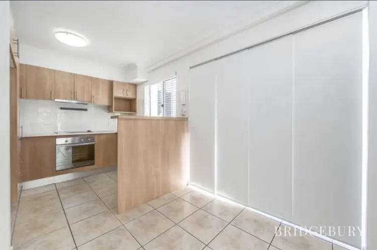 Looking for a roommate