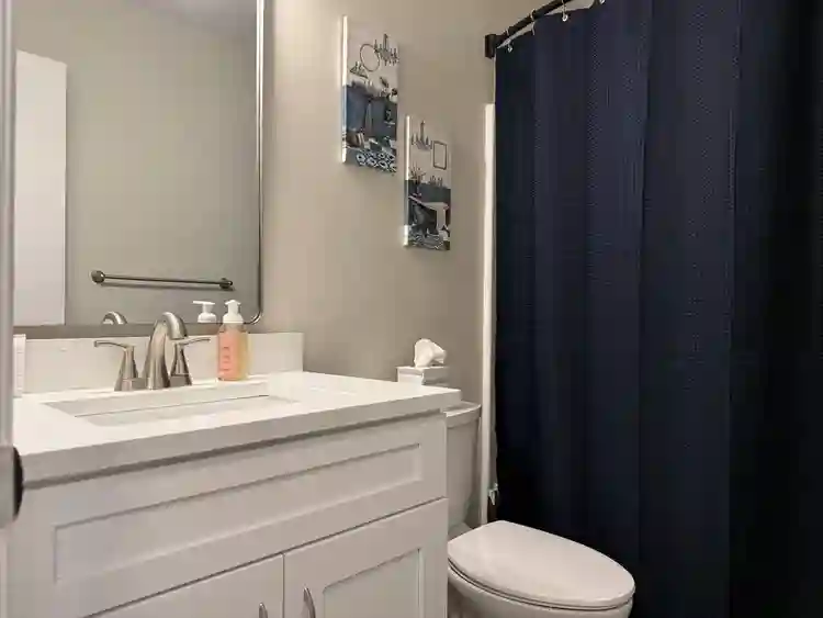 2BD/1BA Near Caromont for $1095+!