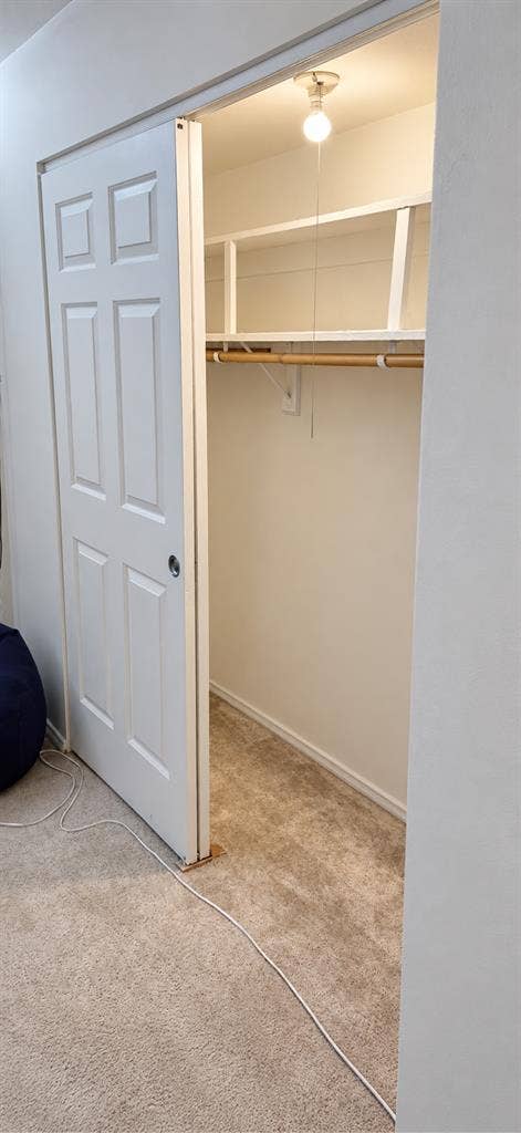 Private Room & Bath W Util - $800/m