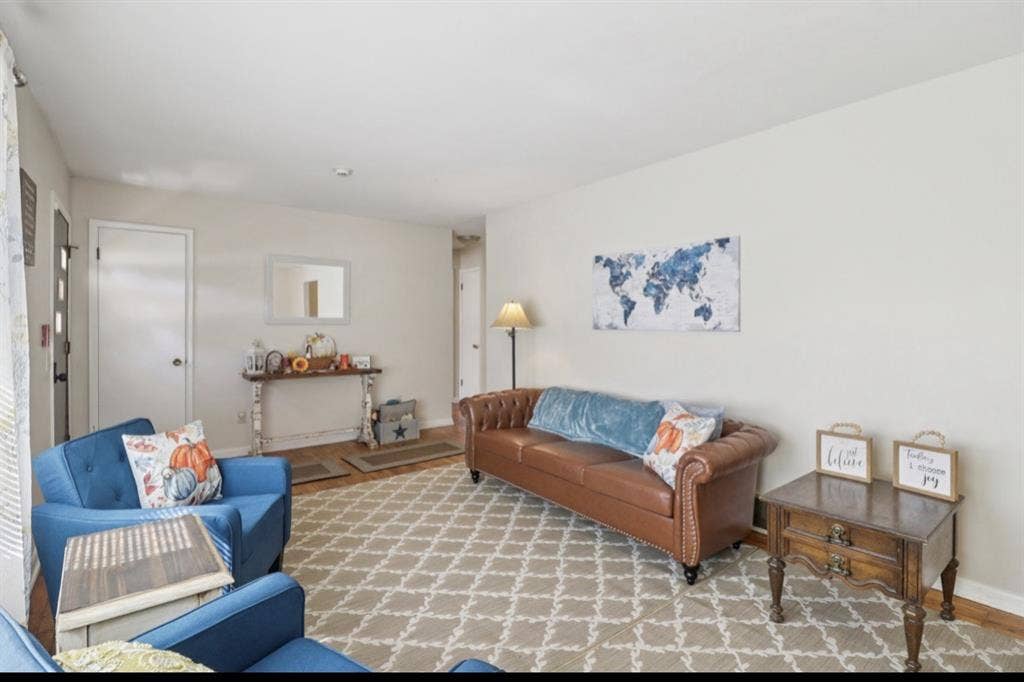 Rent by the Room for students