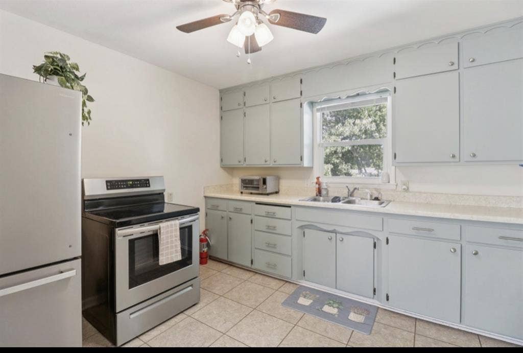 Rent by the Room for students