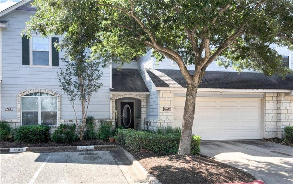 🌸 Spring Sublease Available 🌸