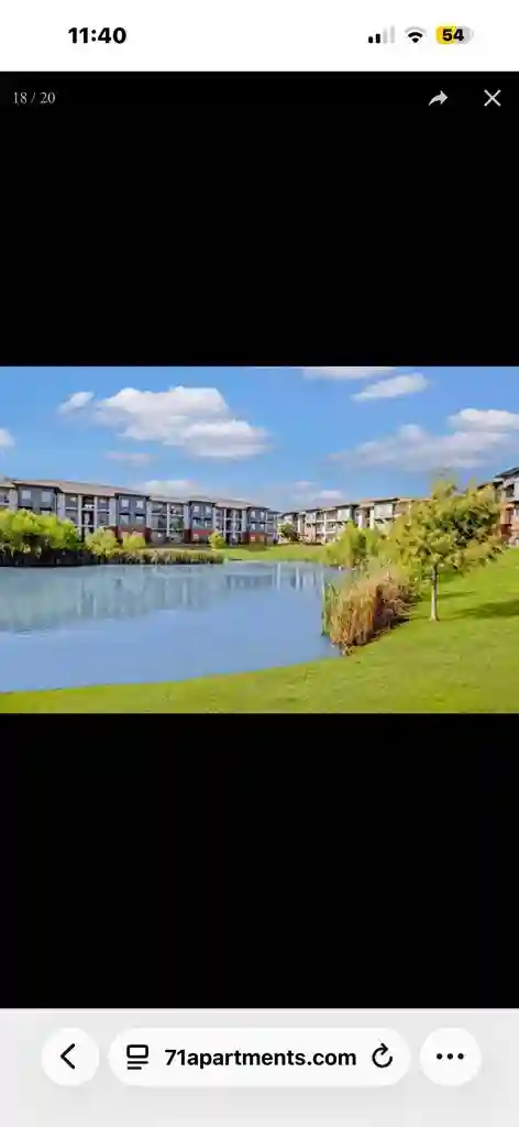 Roommate wanted in Tulsa Hills!