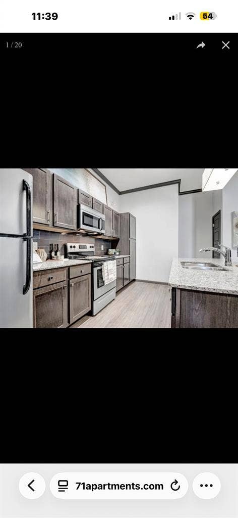 Roommate wanted in Tulsa Hills!