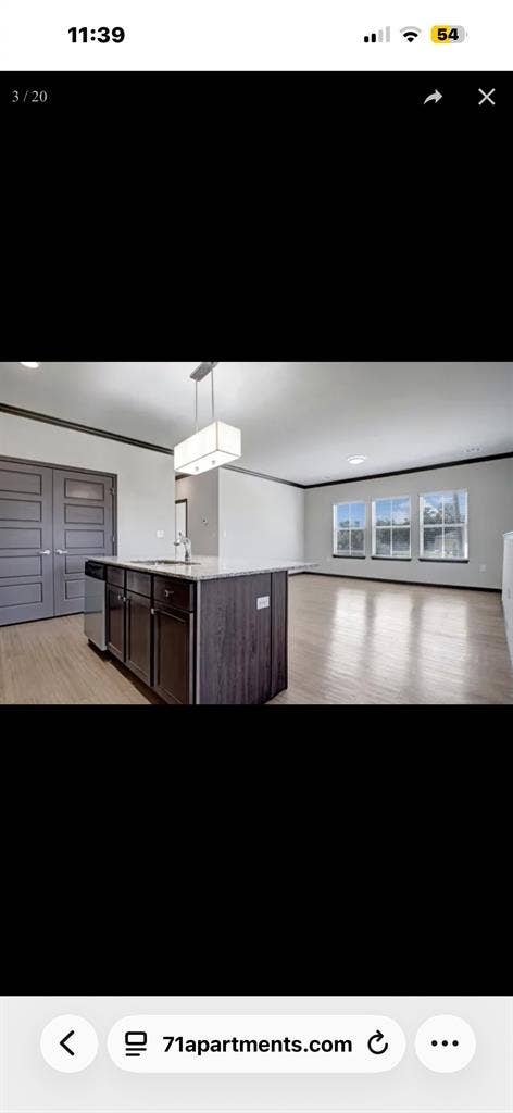 Roommate wanted in Tulsa Hills!