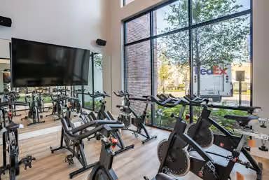 SPRING 2027 SUBLEASE AVAILABLE