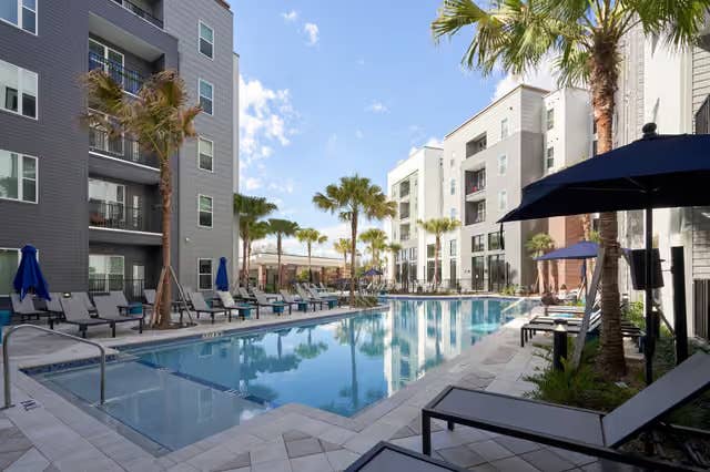 SPRING 2027 SUBLEASE AVAILABLE