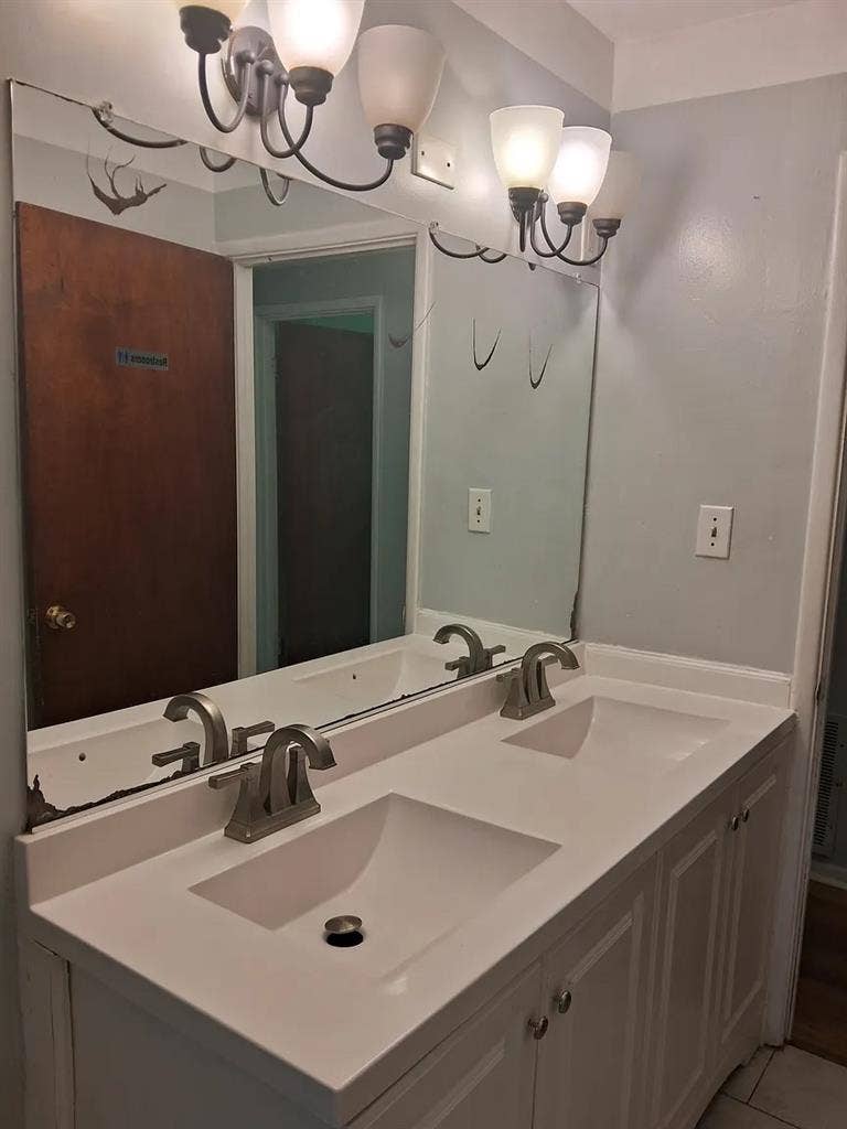 5 BR in Doraville