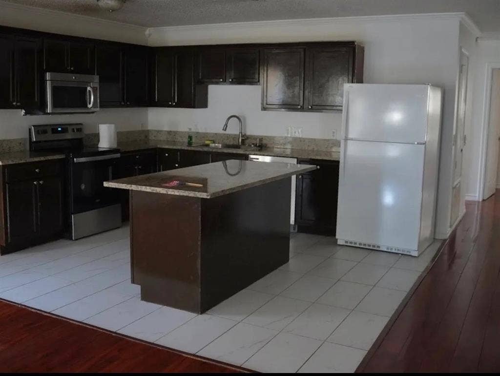 3 BR in Dallas