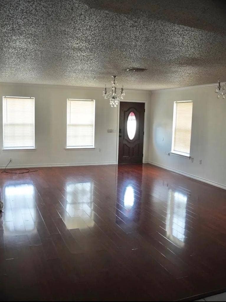 3 BR in Dallas