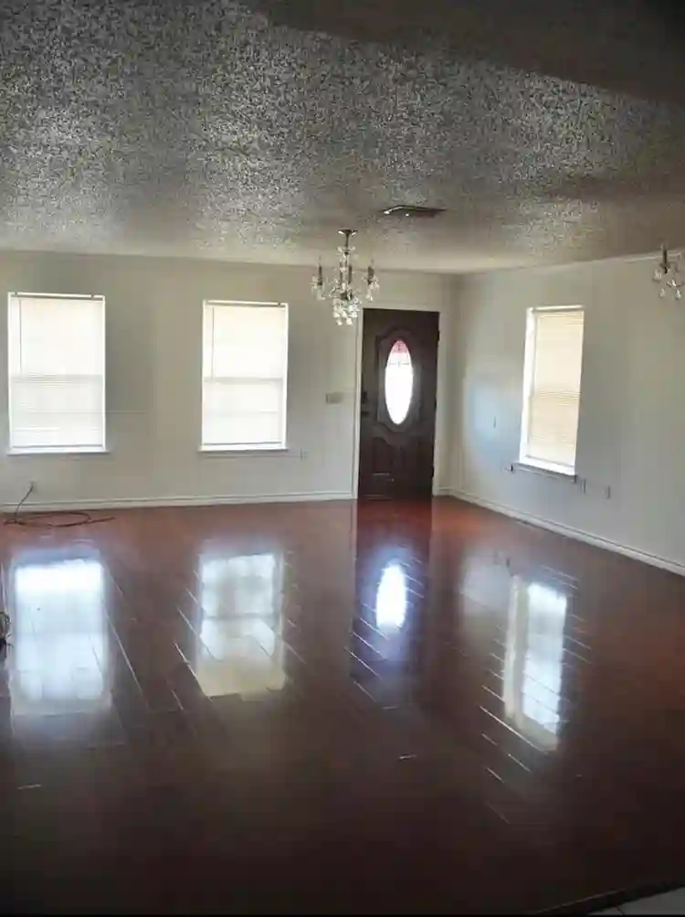 3 BR in Dallas