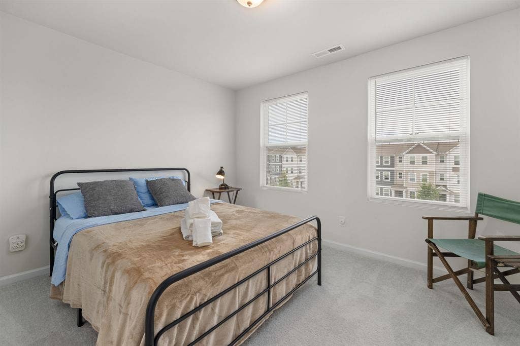 3 BR in Raleigh