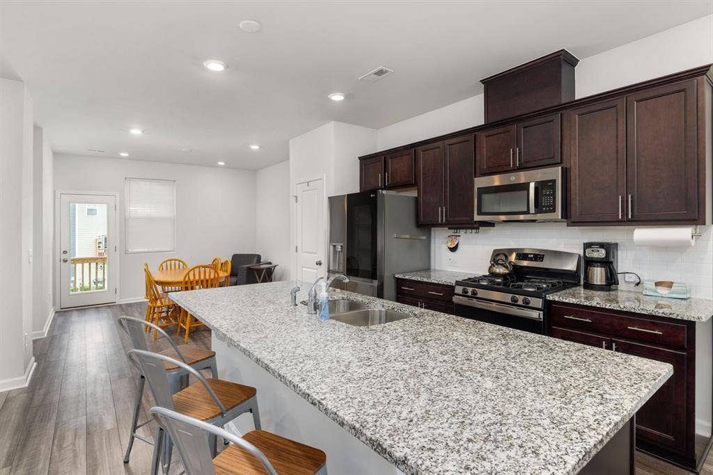 3 BR in Raleigh