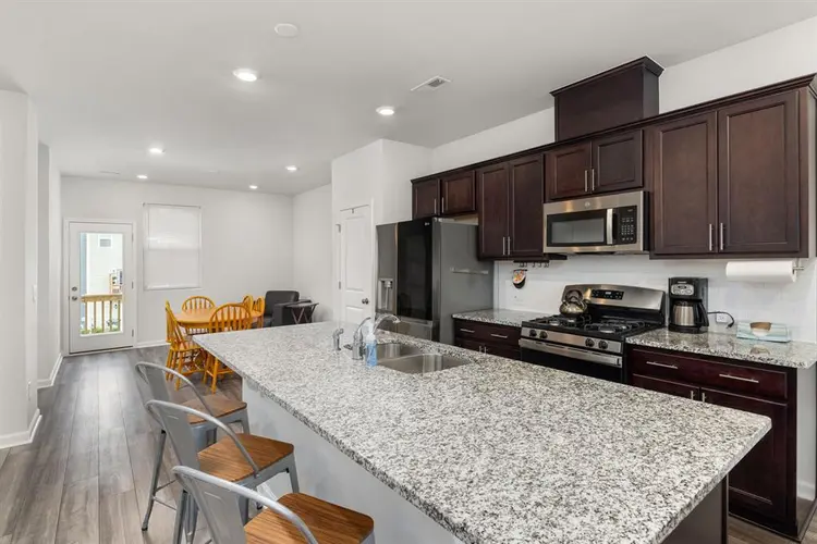 3 BR in Raleigh