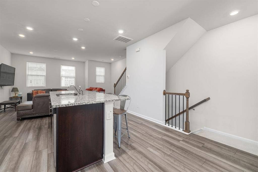 3 BR in Raleigh