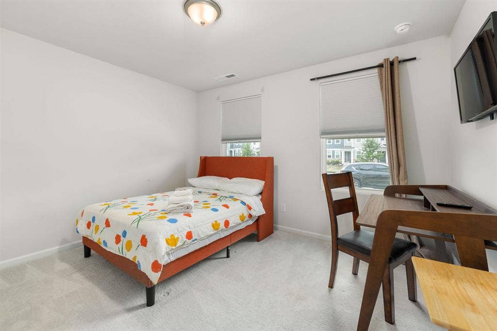 3 BR in Raleigh