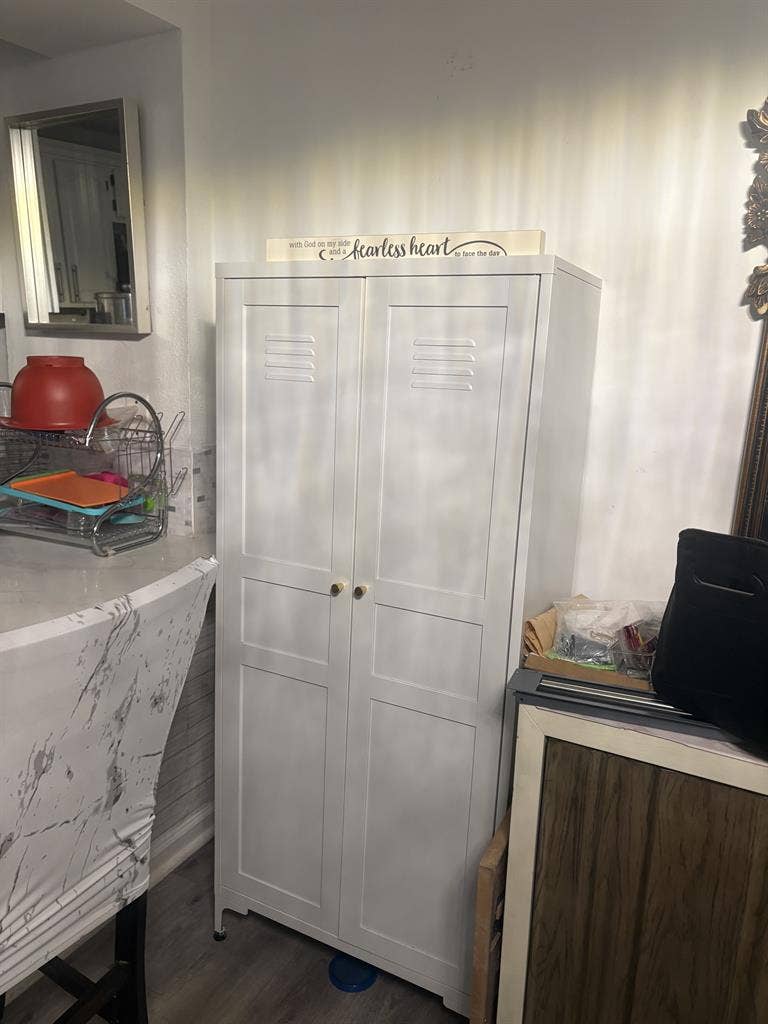 Sunrise Large room for rent