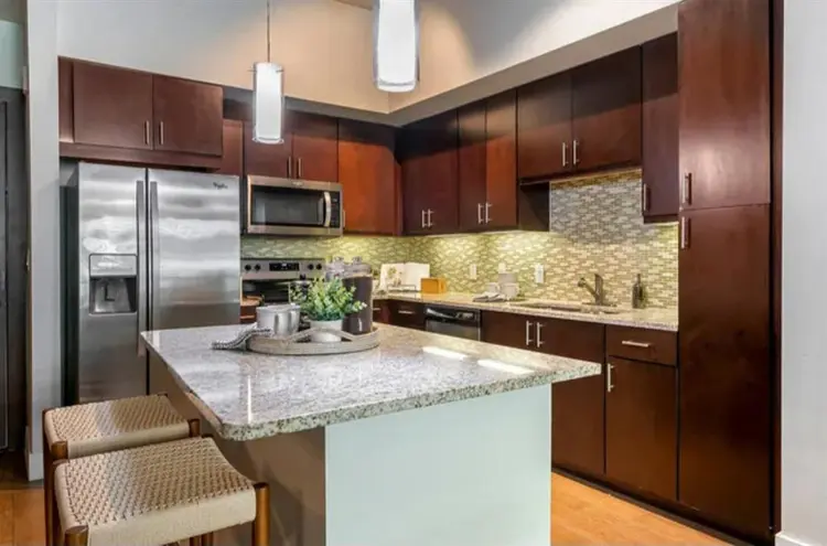 Beautiful apt at Lighthouse Point