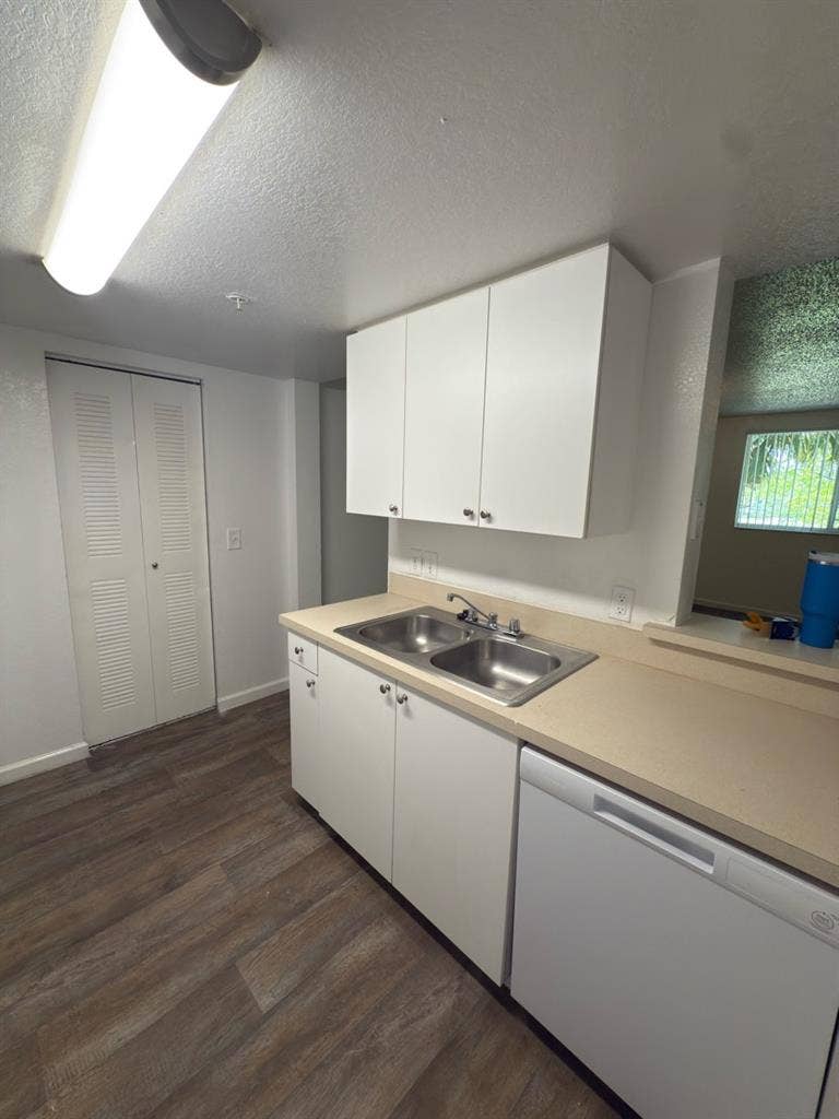 Private Bed & Bathroom (Furnished)