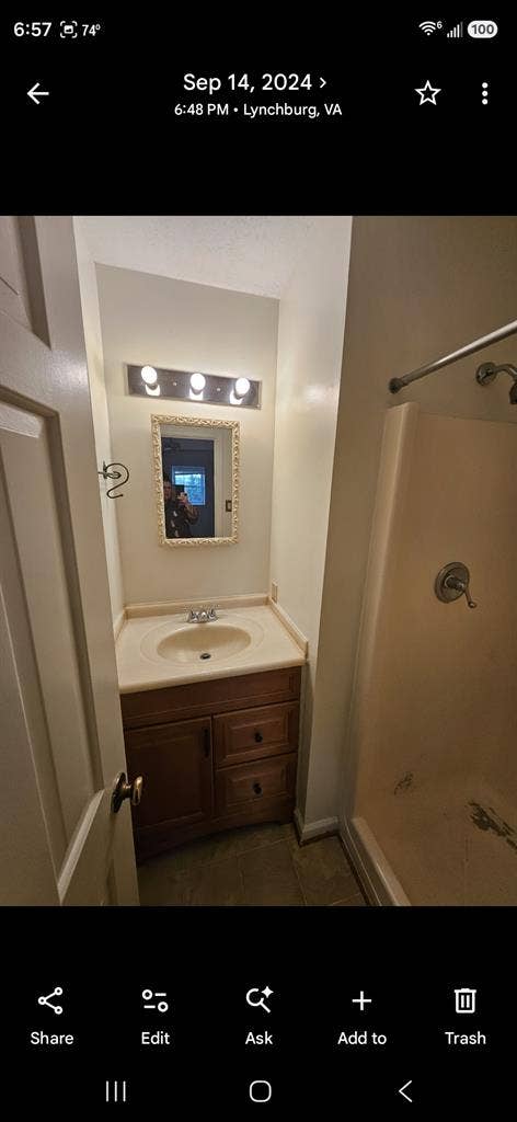 Roommate Wanted