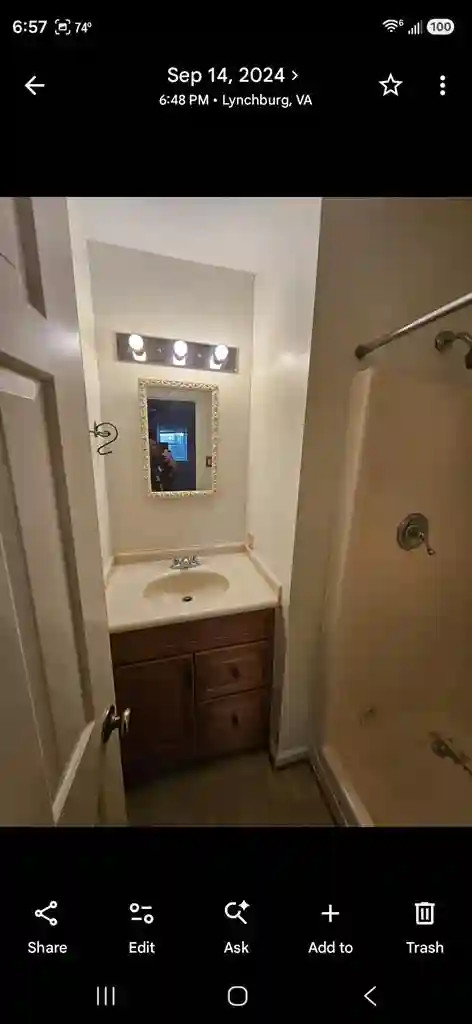 Roommate Wanted