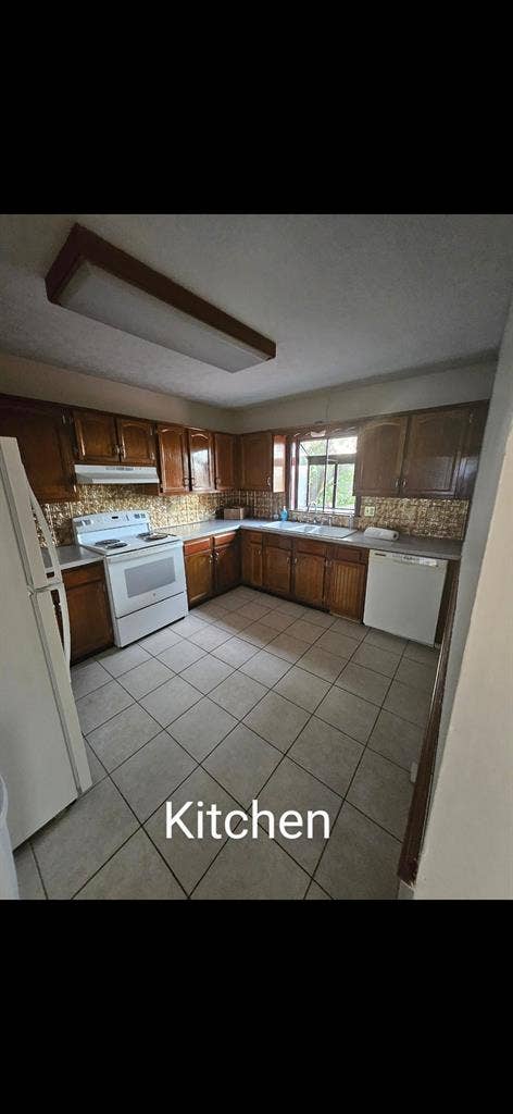 Roommate Wanted