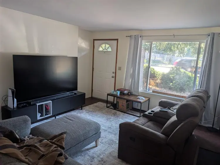 Private bath and big yard in Auburn