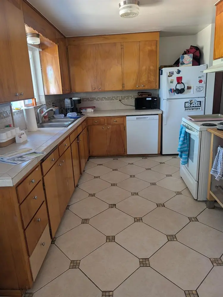 Private bath and big yard in Auburn