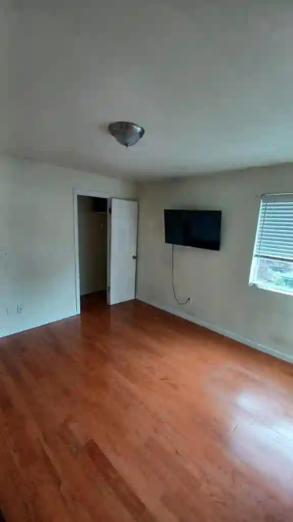 1 BR Available in North Beacon Hill