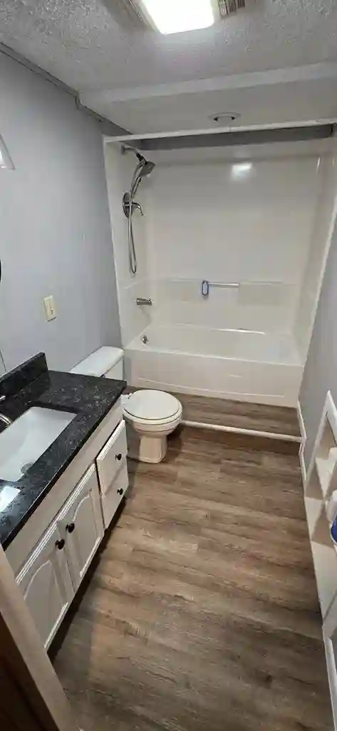 Cozy comfortable room in Woodbury