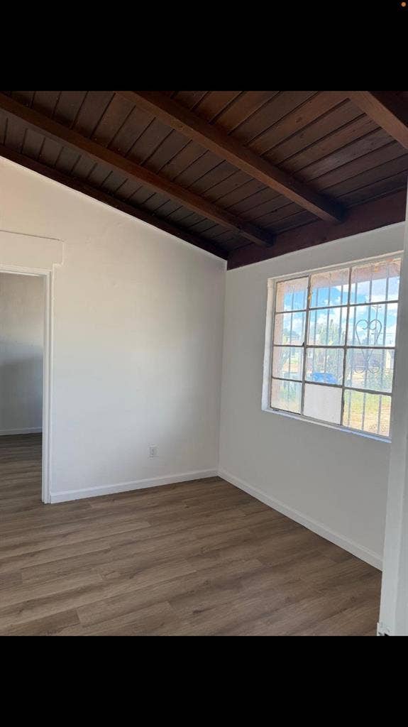 2 bedroom 1 bathroom for rent