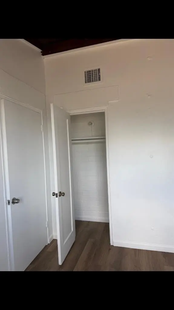 2 bedroom 1 bathroom for rent